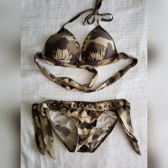 venus camo bikini